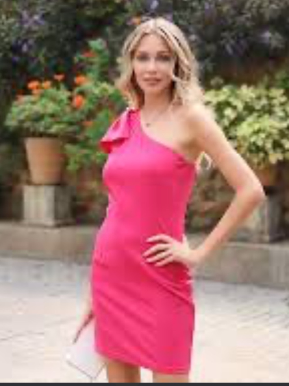 Women’s One-Shoulder Red Dress